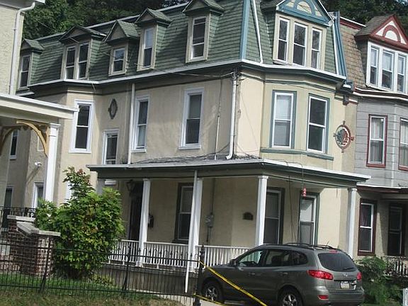 2nd image of 115 E Upsal St