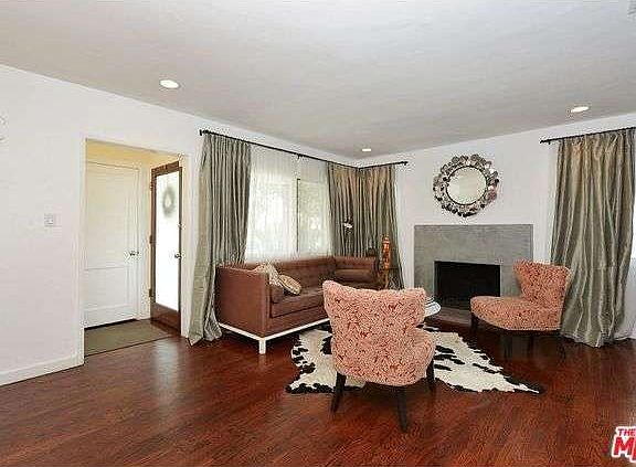 3rd image of 4034 Bledsoe Ave