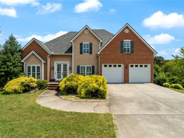 407 Overlook Way, Cohutta, GA 30710