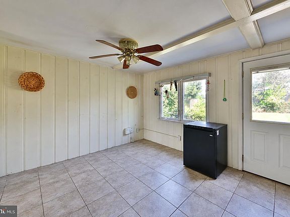 3rd image of 1501 Church Rd