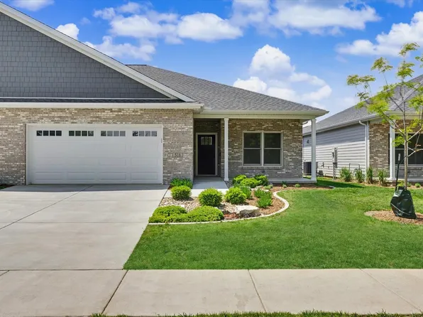 518 S 6th St, Fairbury, IL 61739