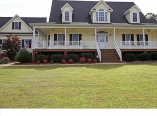 2739 Pilkington Rd, Powhatan, VA 23139