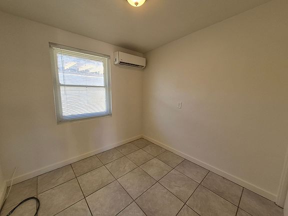 5th image of 2361 S Walnut Ave APT 5