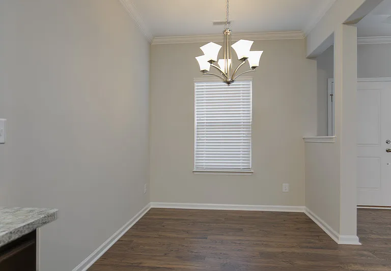 215 Hamlet Pl — Photo 14
