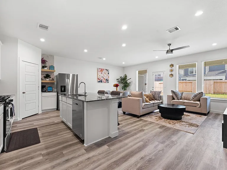2929 Amherst Meadow Ln — Photo 8