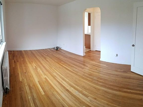 3rd image of 26073 73rd Ave #1P