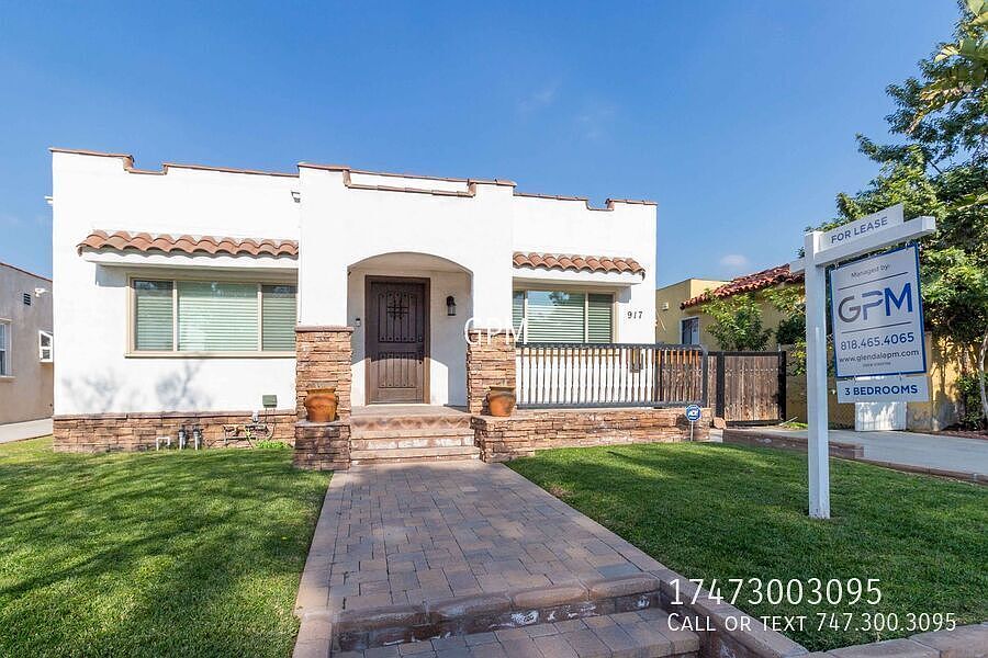 1st image of 917 Monterey Rd