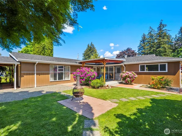 8422 E E Street, Tacoma, WA 98445