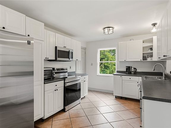 12th image of 1805 McNary Blvd