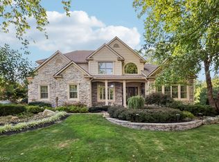 438 Sawgrass Dr, Akron, OH 44333