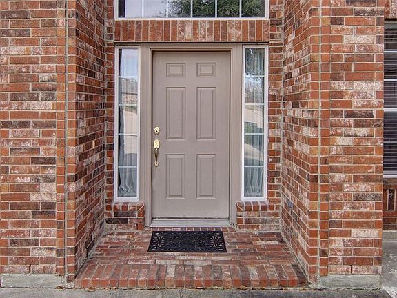5th image of 4709 Carlton Ct