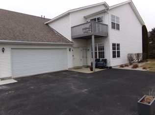 10164 Monarch Rd UNIT 4, Roscoe, IL 61073