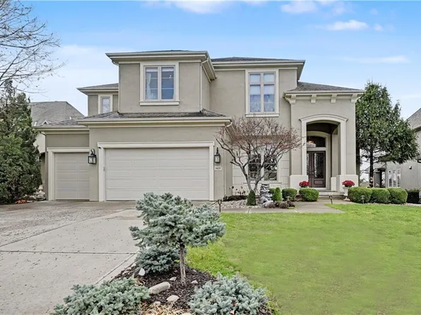 9429 W 162nd St, Overland Park, KS 66085