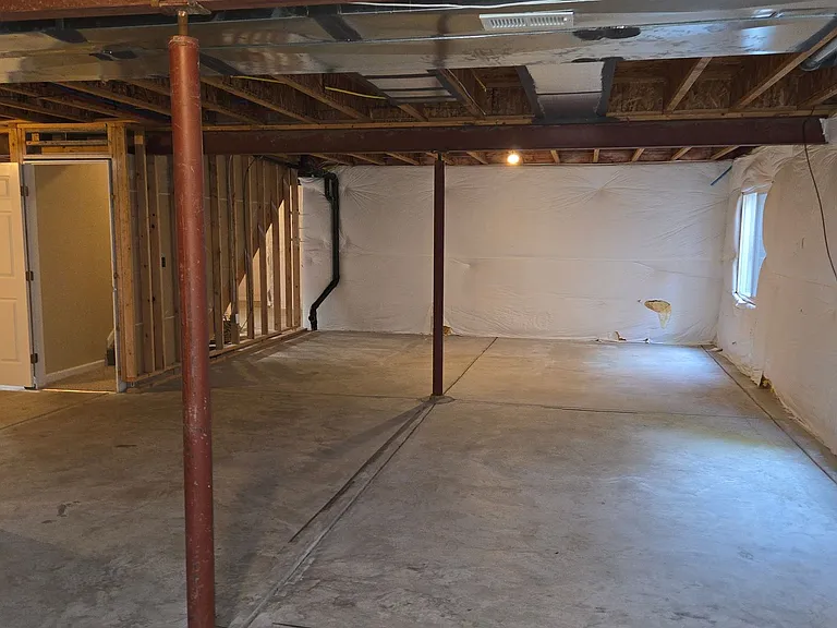 7747 Mountain Laurel Dr — Photo 26