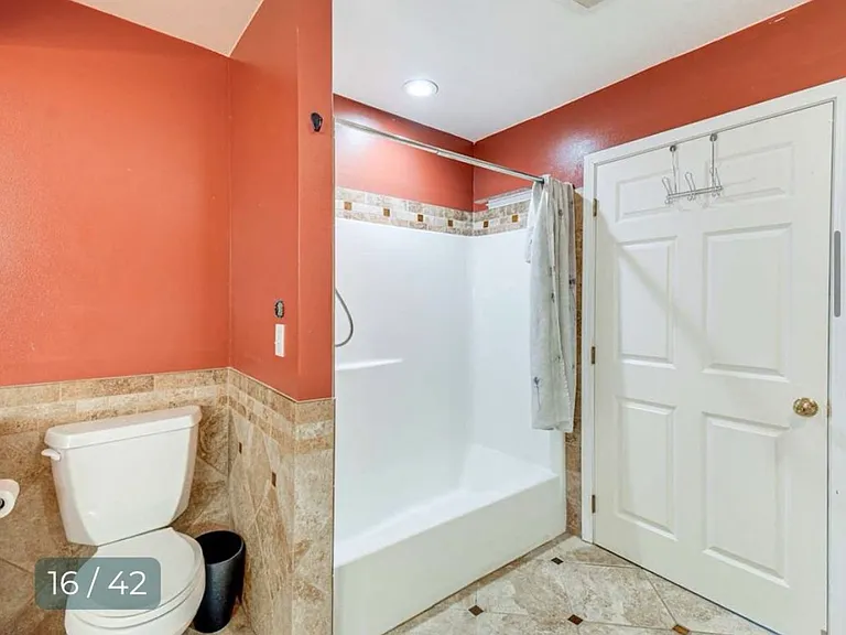 7075 NE Bay Hill Rd — Photo 42