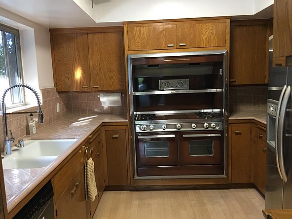 Kitchen - Vintage Stove