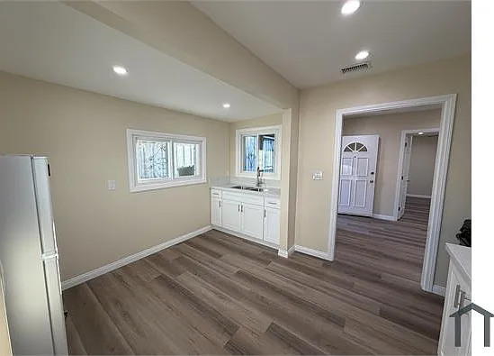 2 bed, 635 sqft, $2,500 — Photo 4