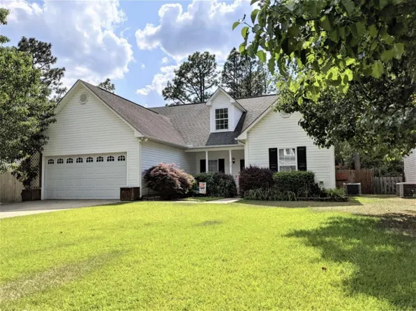 710 Blue Bird Dr, Vass, NC 28394