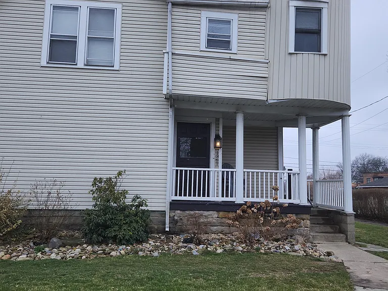 1361 Woodland Ave NW #5 — Photo 8
