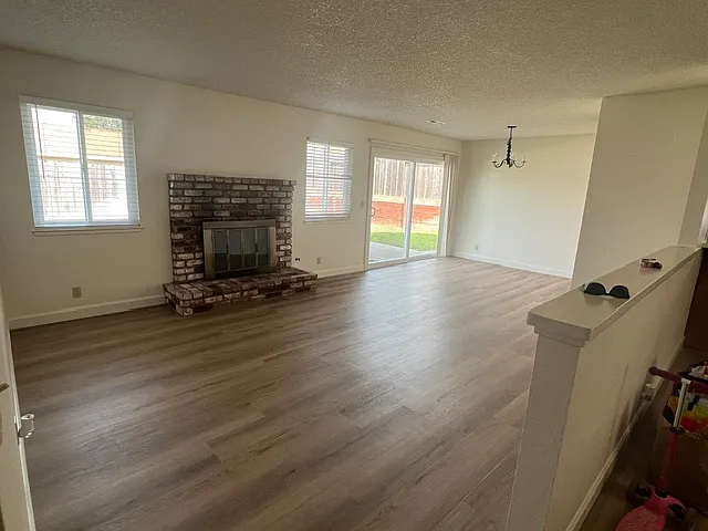 707 Ashbury Way — Photo 4