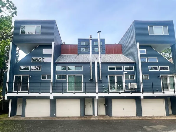 324 Harvard St #2C, Cambridge, MA 02139