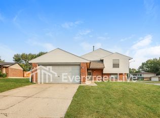 2501 Cinnamon Ridge Ct, Miamisburg, OH 45342