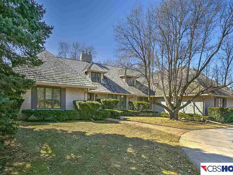 1st image of 9739 Fieldcrest Dr