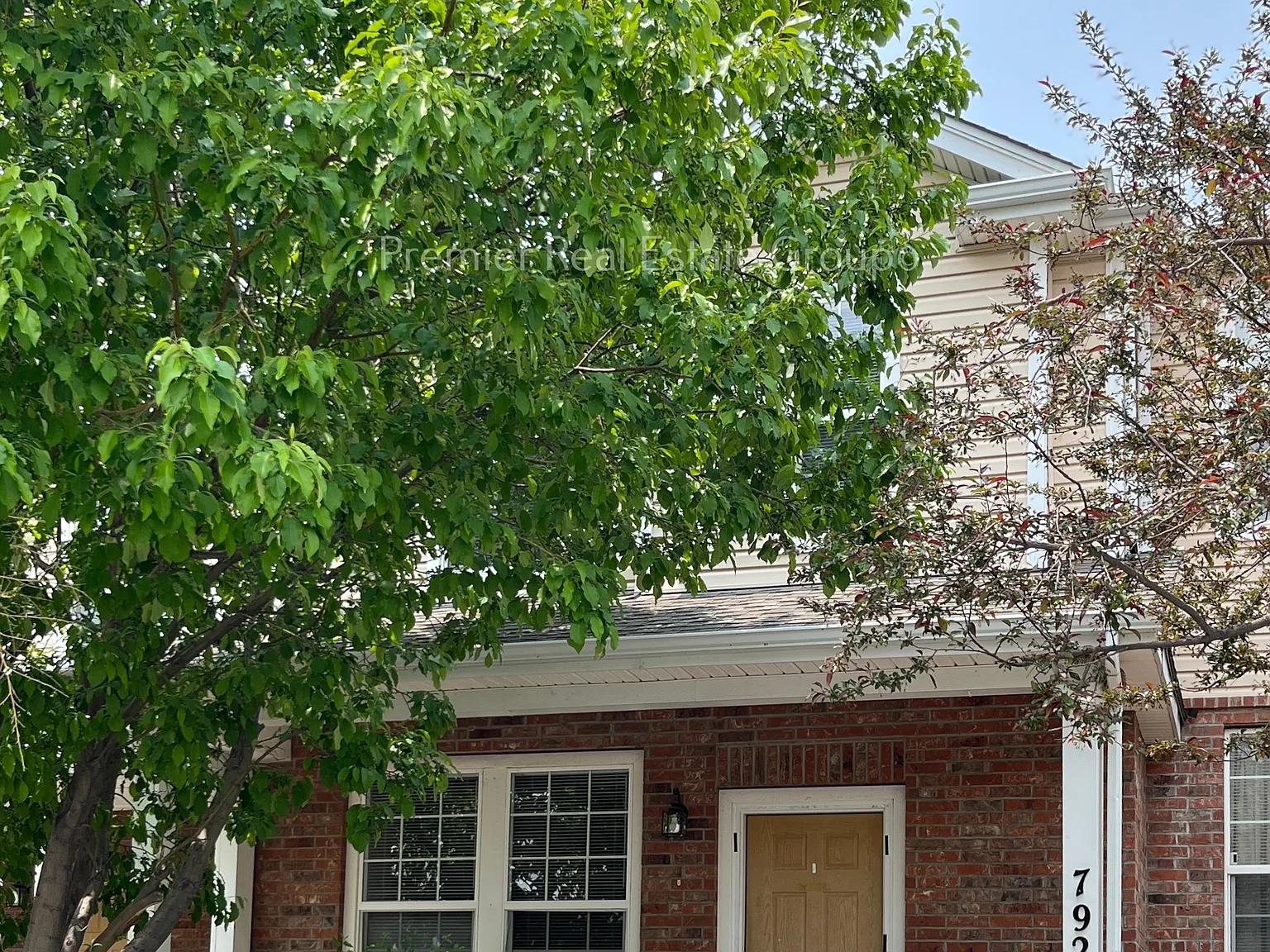 2 bed, 1.5 bath, 1186 sqft, $1,650 — Photo 3