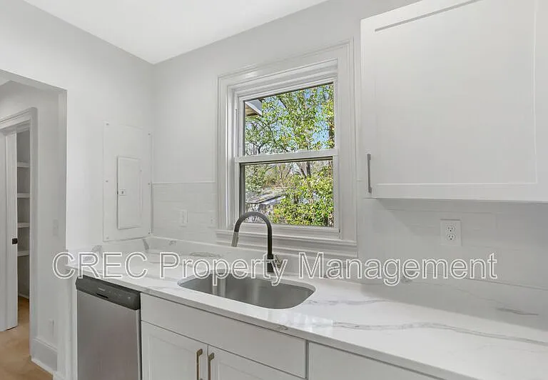 2642 Ferrara Dr — Photo 9