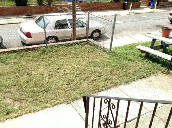 4543 Marple St, Philadelphia, PA 19136