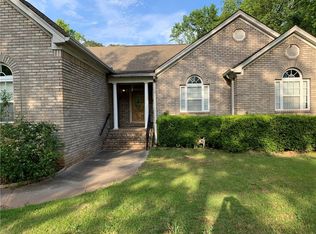 2090 Wesley Chapel Rd, Decatur, GA 30035