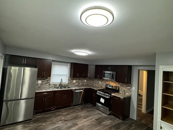 4030 N 11th St, Milwaukee, WI 53209