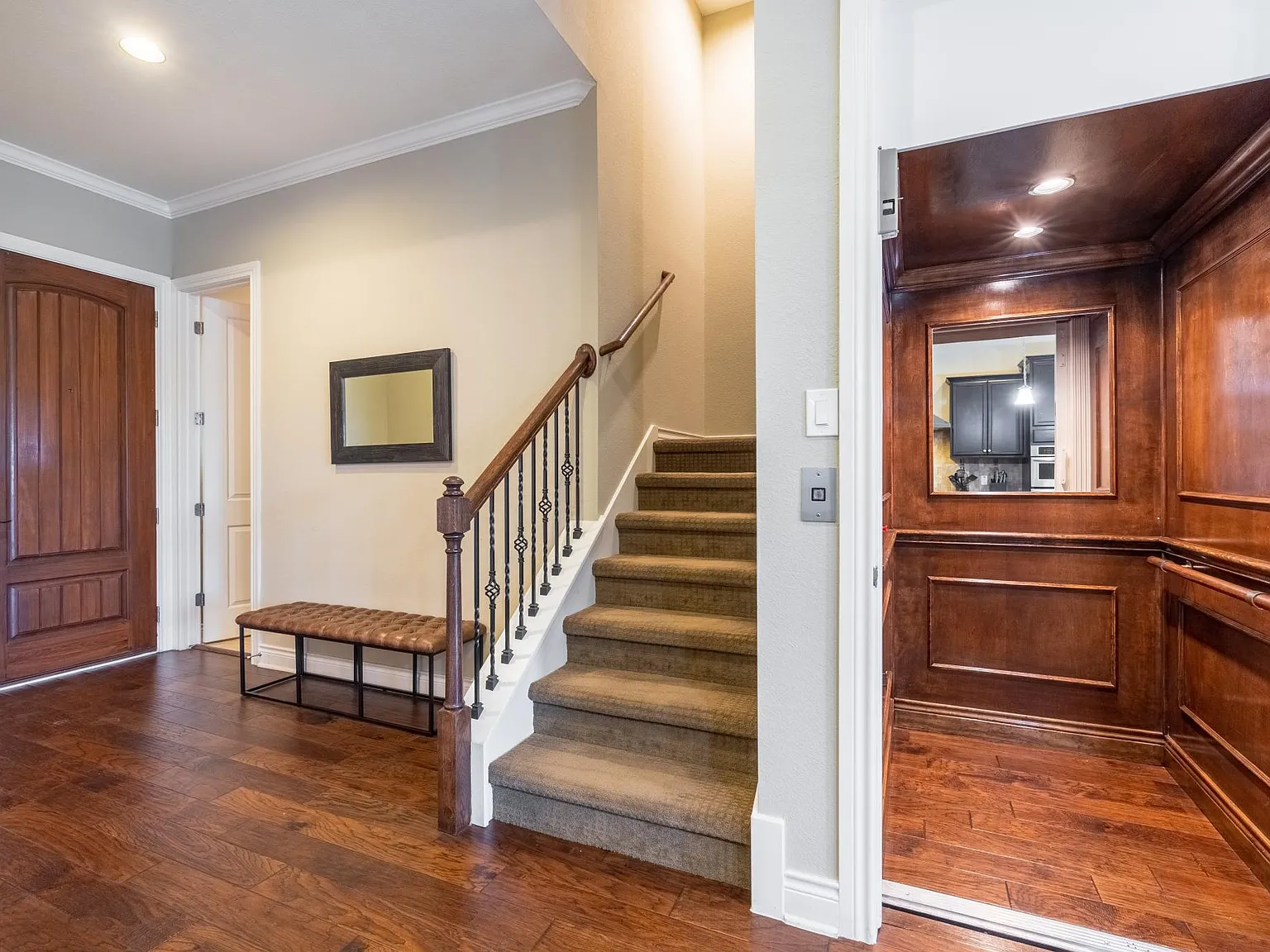 4 bed, 2764 sqft, $5,850 — Photo 4