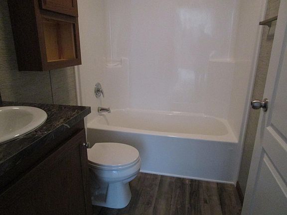 5th image of 200 Quail Ln