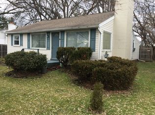 102 W Molloy Rd, Syracuse, NY 13211