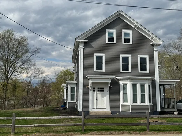 87 Maple Ave Floor 2, West Warwick, RI 02893