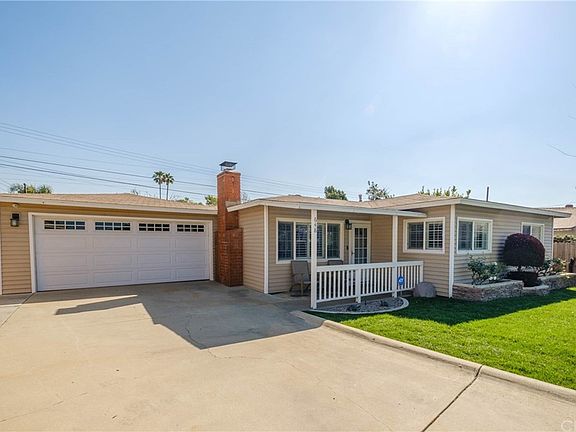 2nd image of 648 E La Deney Dr