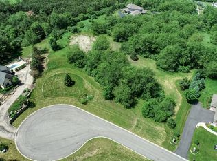 7009 Wildflower Ct, Spring Grove, IL 60081