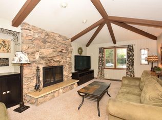 9245 N Ironwood Ln, Bayside, WI 53217