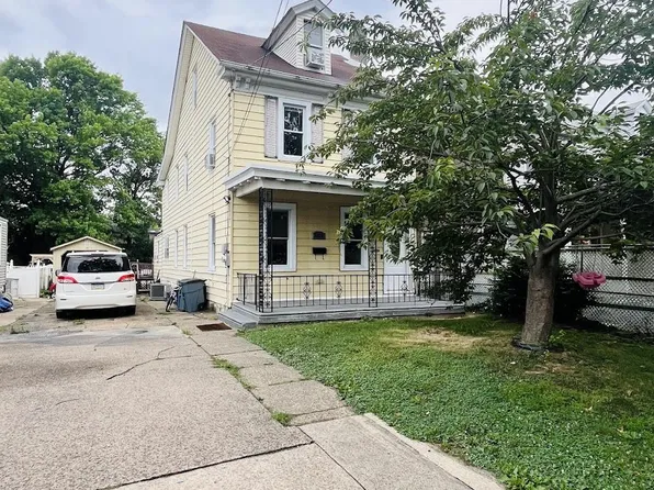 8028 Jackson St, Philadelphia, PA 19136
