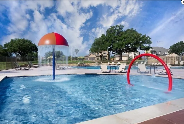 Community kiddie pool