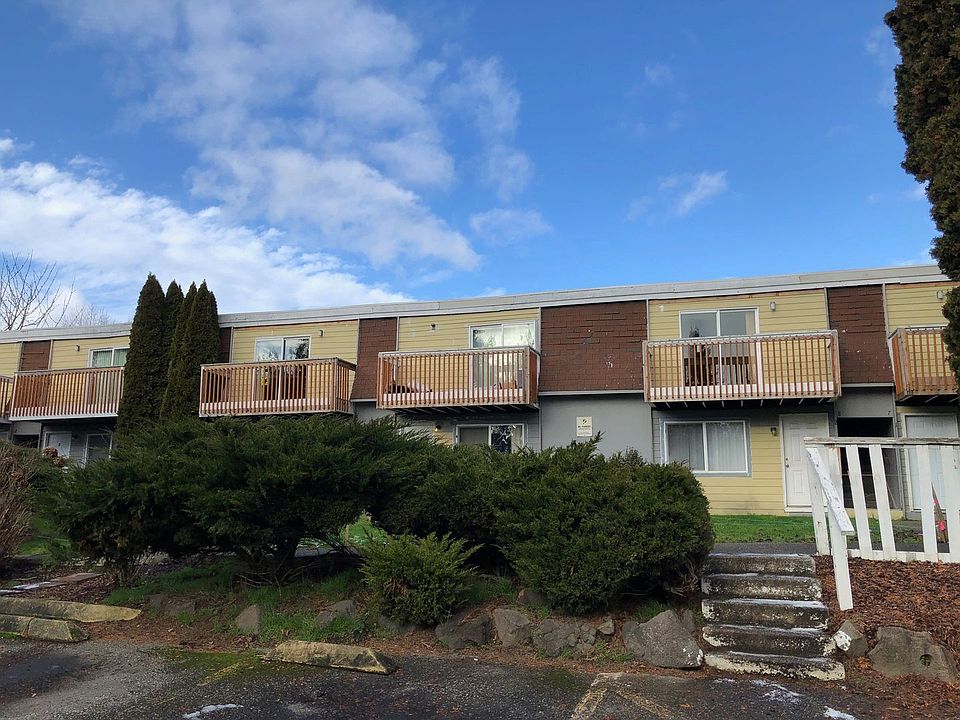 1st image of 11817 1st Ave S APT 8