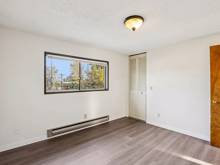 Cypress Crest Apartments — Photo 73