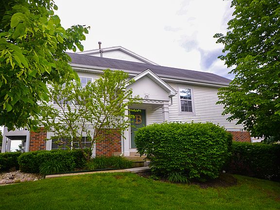 2nd image of 221 Holiday Ln #301