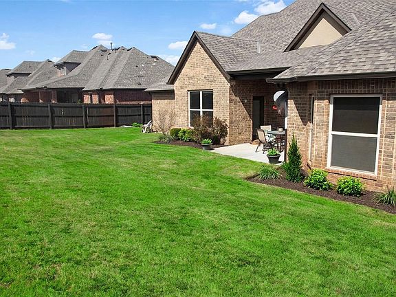 4th image of 3104 NW 163rd Ct