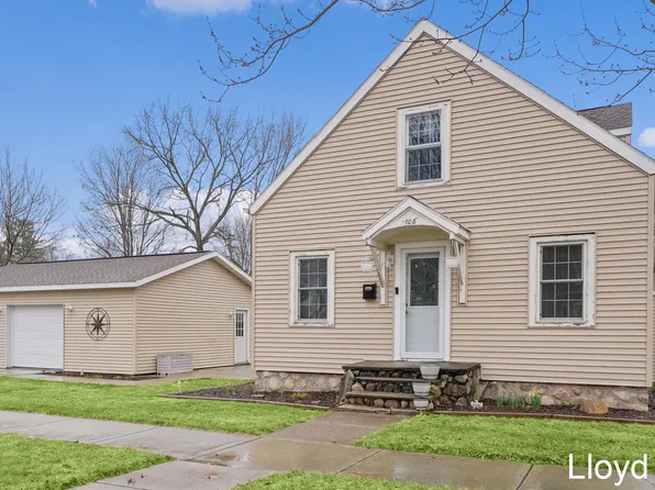 708 Brush St, Portland, MI 48875