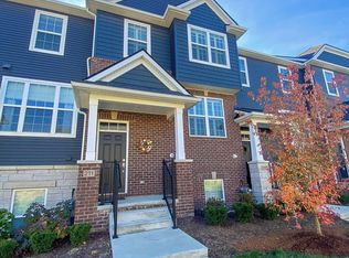 211 Sydney Ct, Plymouth, MI