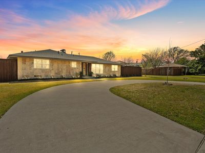 6706 Royal Ln, Dallas, TX, 75230