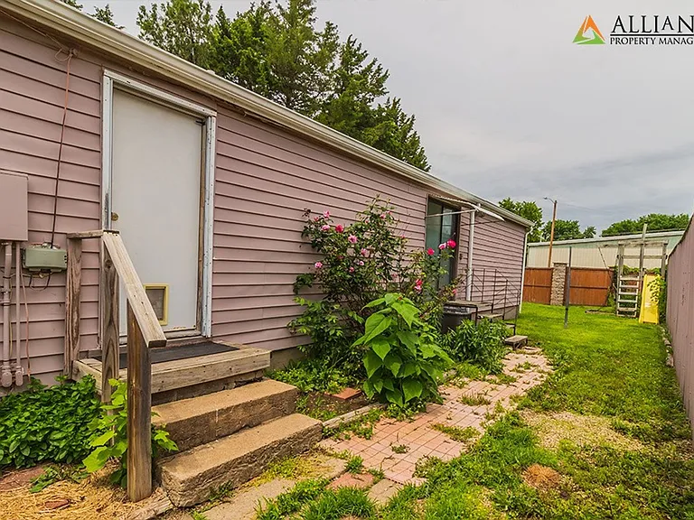 1517 Fair Ln — Photo 26