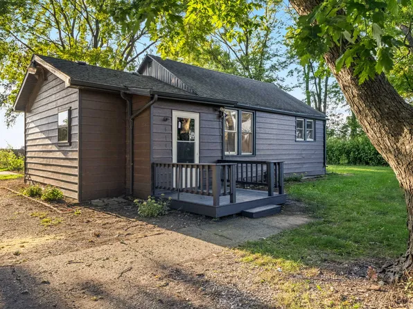614 N Douglas St, Gilman, IL 60938